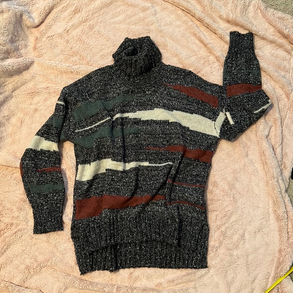 Like New Buckle sweater